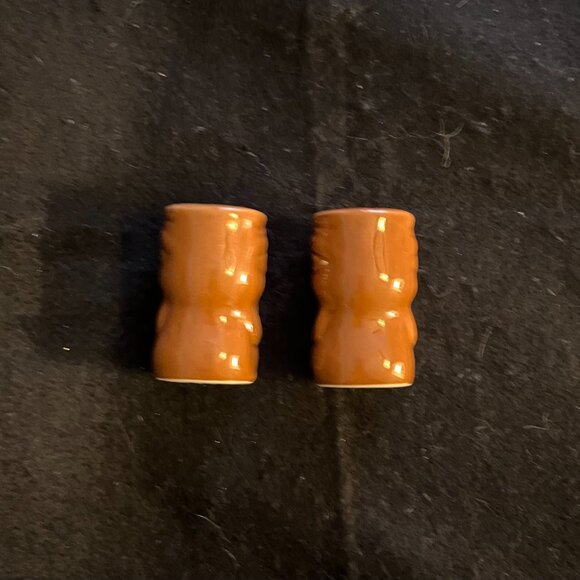 Vintage ‘Don The Beachcomber’ Tiki Salt/Pepper Shakers - Picture 2 of 6